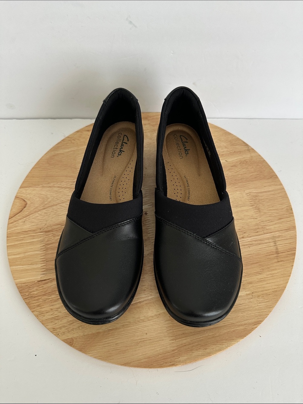Clarks Cora Charm Womens Round Closed Toe Slip-On Shoe